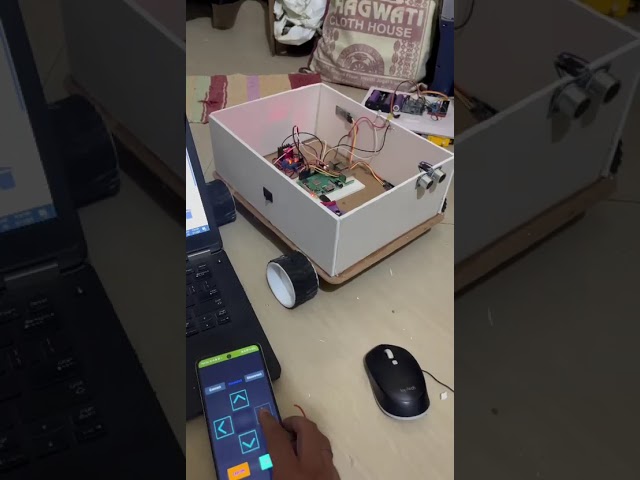 Remote Control Car using Arduino UNO