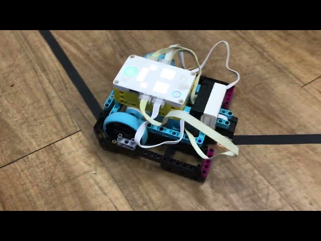 Lego Spike Prime line following robot