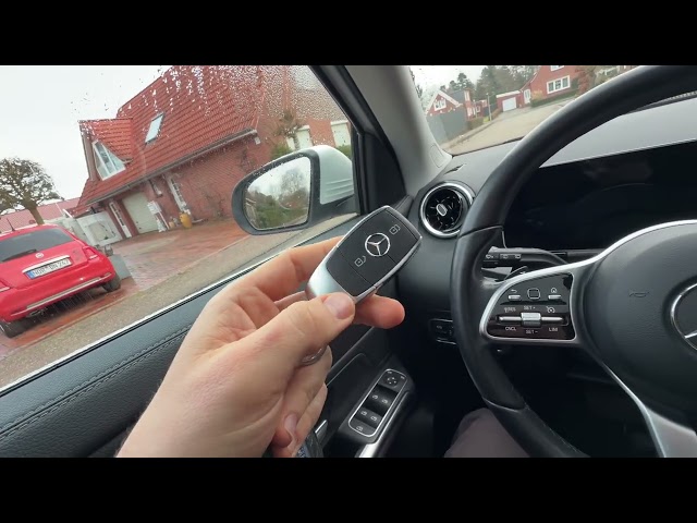 How to use the Comfort open & close function for windows and sunroof on a Mercedes-Benz GLA / A-C...