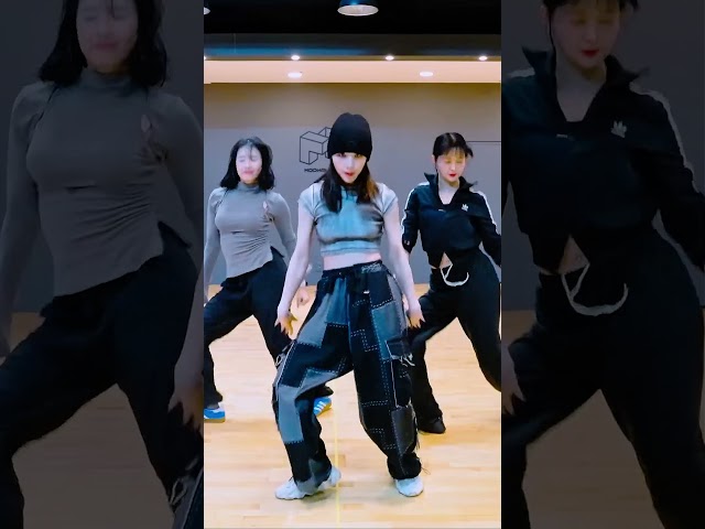 ARTMS's Heejin "Algorithm" (FanCam by @sssine_wav) #kpop #artms #fancam #heejin #kpopdance
