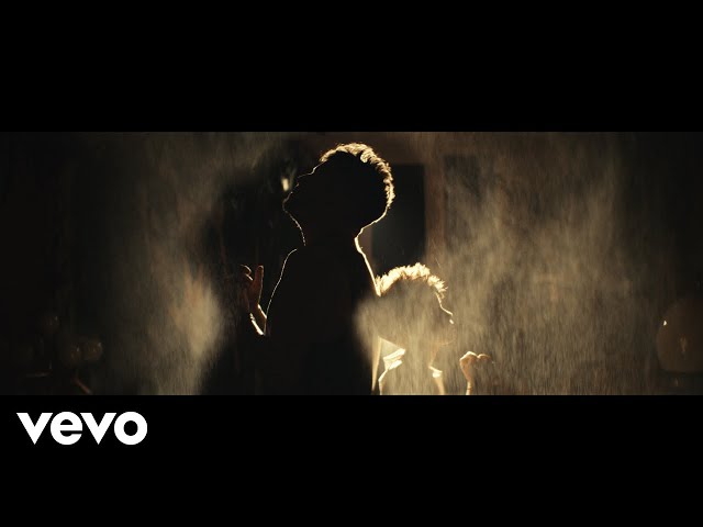 Pablo López - El Niño Del Espacio (Video Oficial)