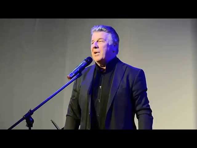 LOUIS ARMSTRONG umarł, trafił do nieba i ... Emilian Kamiński Teatr Kamienica 2015