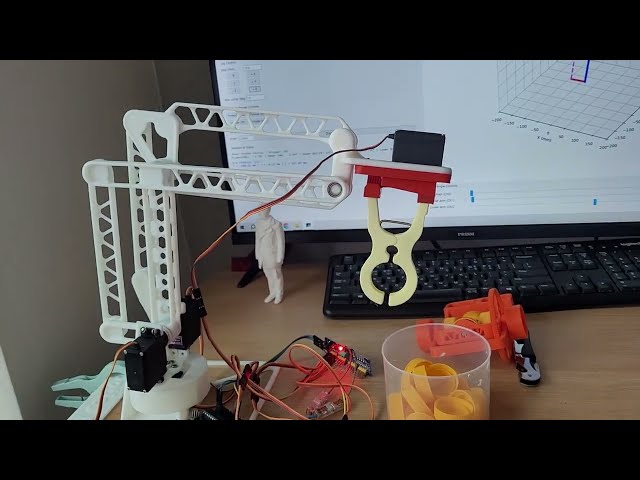 The Secret of the Parallelogram Articulated Robot