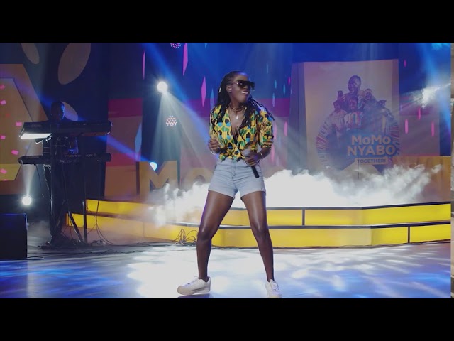 Azawi Lo Fit / Repeat It Live Performance (MTN MoMo Nyabo Season 3)