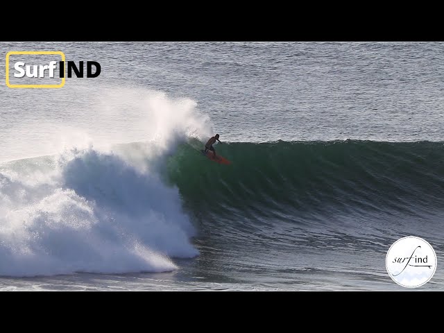 Solid outside corner, Wave of the day Uluwatu, July 29th, 2022. Bali surf