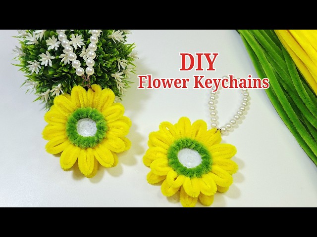DIY Flower Keychains with Pipe Cleaners - Easy Tutorial