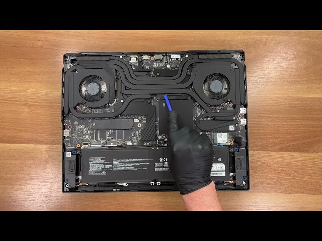 🛠️ How to open MSI Vector 18 HX AI A2XW - disassembly and upgrade options