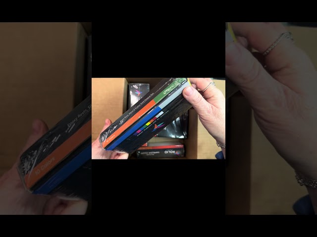 Unbox #happymail with me, as we announce our new affiliation with Rolio !! 💙🩵