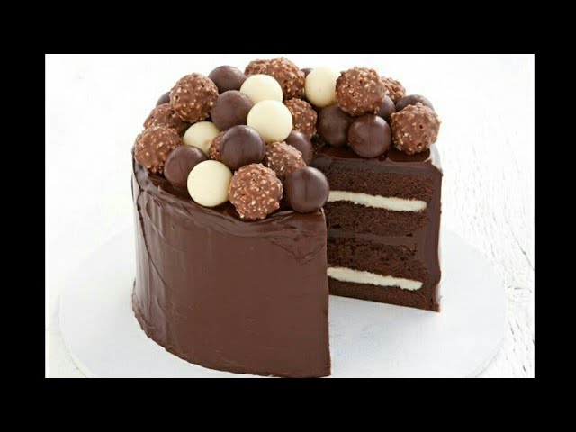 Chocolate cake decorating