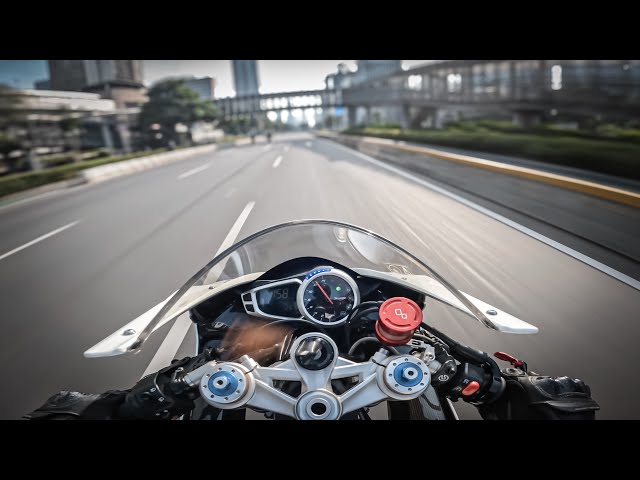 3 CYLINDER SCREAM 🔥 - TRIUMPH DAYTONA 675 R ‼️