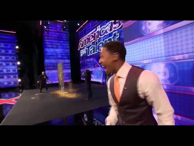 'America's Got Talent' #1 Speed Painter Robert Channing Paints Howard Stern AMAZING!