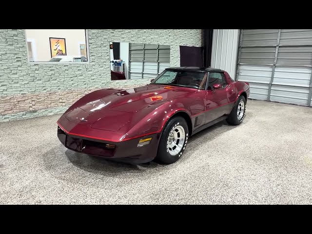 ¡Recorrido exterior del Chevy Corvette de 1981! ¡SOLO 37,000 MILLAS REALES!