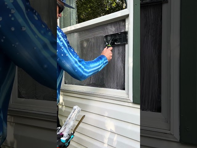 How to clean a window in under 60 seconds | Window Cleaning Techniques #windowcleaning