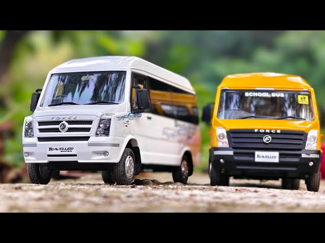 Force Traveller & School Bus | 1:24 Scale Diecast Bus Model Collection | Mini Bus | Auto Legends