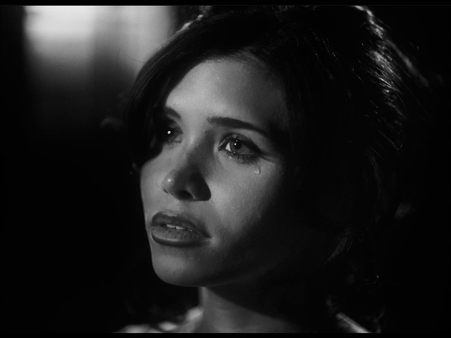 Nessa Barrett - Buffalo 66 (ft. Jesse Rutherford) [Official Music Video]