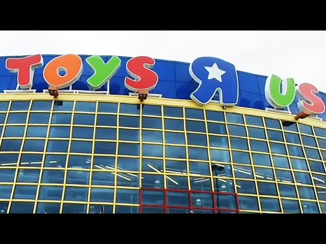 Toys R Us in 180 VR (Insta360 Evo)