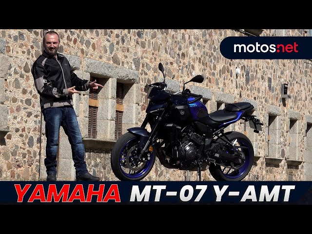 👉🏼 Yamaha MT-07 Y-AMT A2 2025 / ¿El paso ideal tras el scooter? / Prueba / Review / motos.net