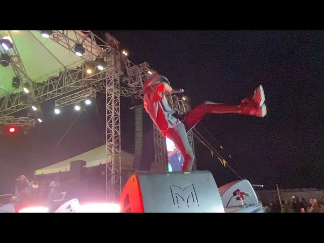 When Tanto Blacks Run Out Pon Shane O N Mash Up Beenieman Summa Sizzle, Live Performance