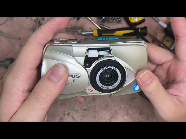 Olympus µ [mju:] II 115 Zoom | 35mm Film Camera Review & Test