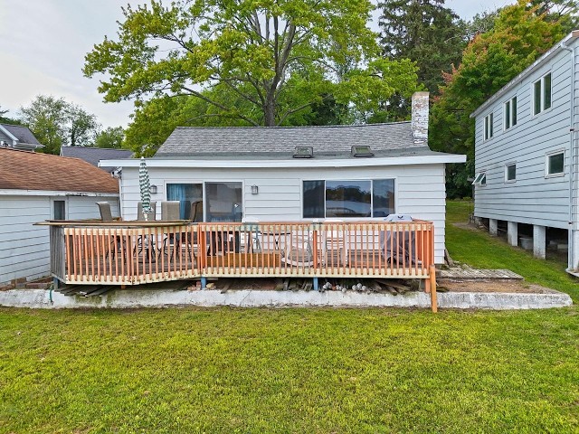 67023 Lakeshore Drive Dowagiac, MI Homes for Sale | http://cressyeverett.com