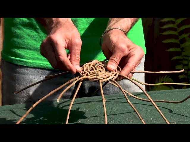 Ivy Basket Weaving Tutorial
