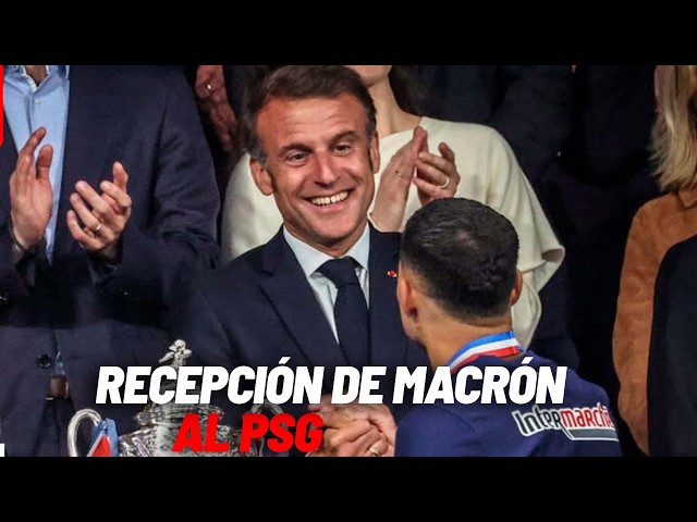 Macron recibe al PSG en el Palacio del Elíseo tras su victoria en la Champions anoche.