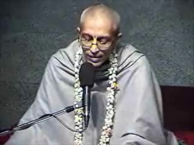 Difference between advanced devotee and  pseudo devotees (423)
