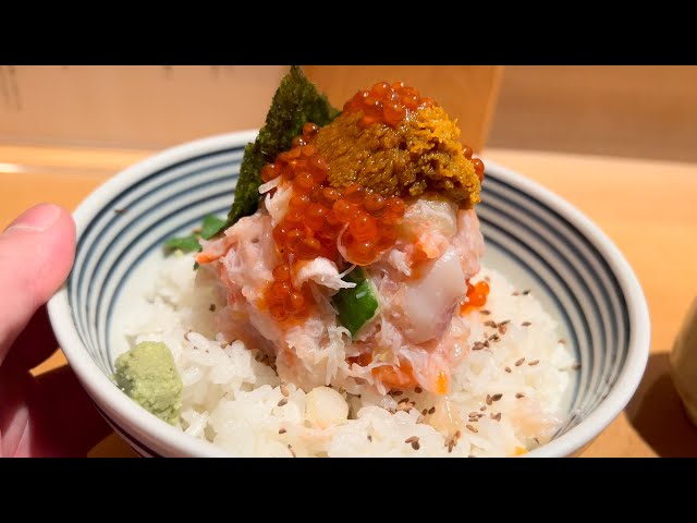 Amazing Seafood Rice Bowl - TSUJIHAN - in Nihonbashi