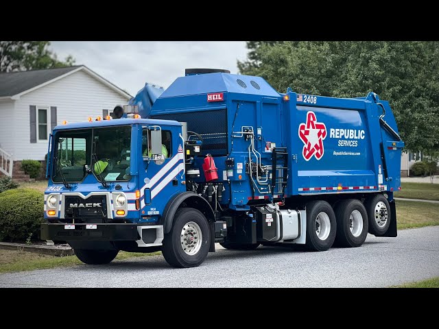 *Brand New* Republic Services Mack TE64 Heil DuraPack Python 