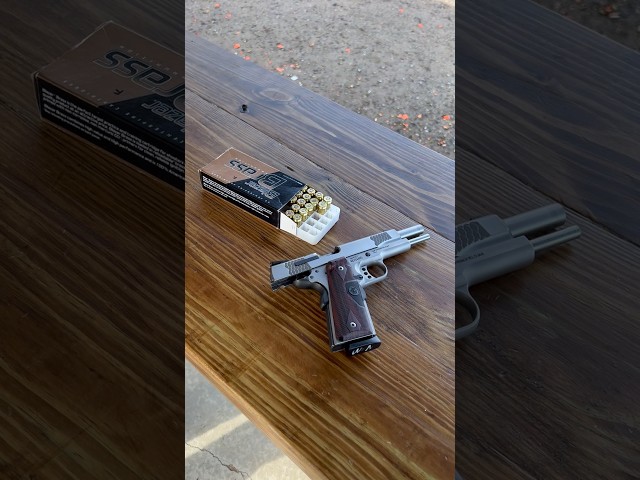 Smith & Wesson 1911 45 ACP!!🔥