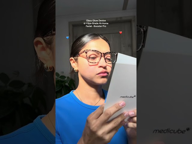 Medicube 6-1 facial booster device