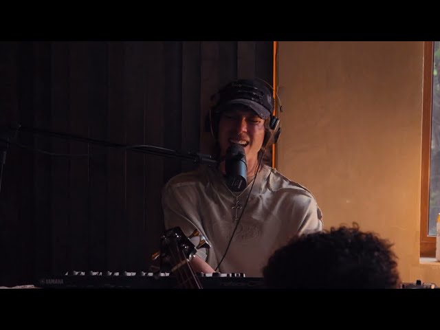 ALONG - Safe Here (Live At Sagredo)