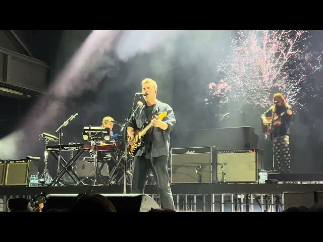 SAM FENDER- „Nostalgia‘s Lie“- Live, 2025 March 10th- Cologne Palladium (Germany)