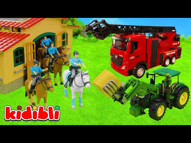 Les Pompiers Sauvent un Tracteur du Feu avec la Police à Cheval 🔥🚒 Vidéo Jouets Enfants | Kidibli