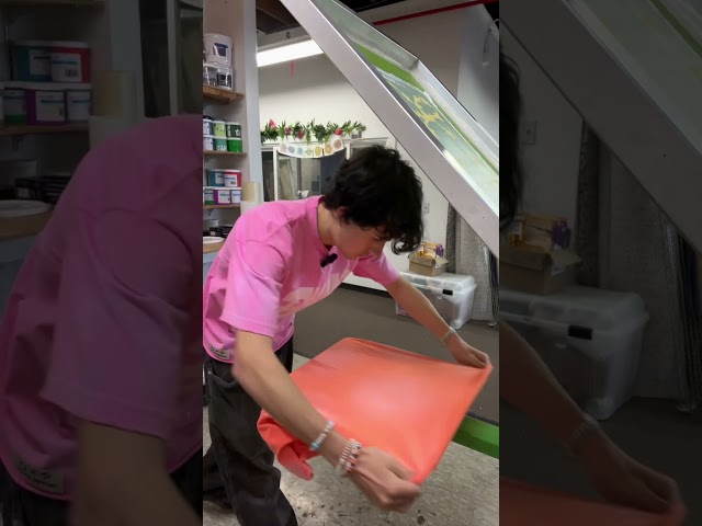 diy sun faded effect tee. bleach faded t shirt #diyclothes #sunfaded #clothingbrand #fashion #diy