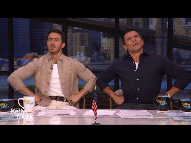 Mark Consuelos and Kevin Jonas Bond over Fixing Leaks