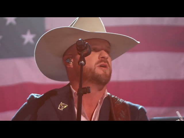 Cody Johnson - "Travelin' Soldier" [61.ª edición de los Premios de la Academia de Música Country]