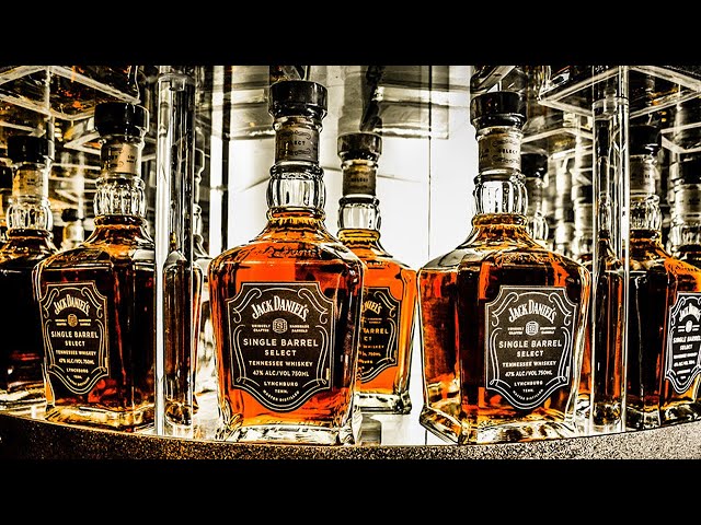 How JACK DANIEL'S whiskey is made? 🥃 Jack Daniel's Factory