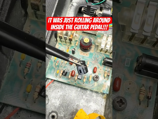 Can i repair one of the most popular guitar pedals? #guitarpedals #wahpedal #wahwah #guitar #pedal
