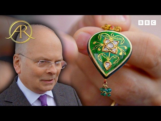 Rare Indian Necklace With Hidden Diamonds Stuns Owner | Antiques Roadshow UK