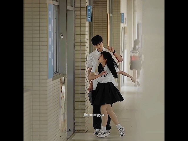 he said not on my watch 😆 #cdrama #backtoseventeen #zhangmiaoyi #fangxiaodong