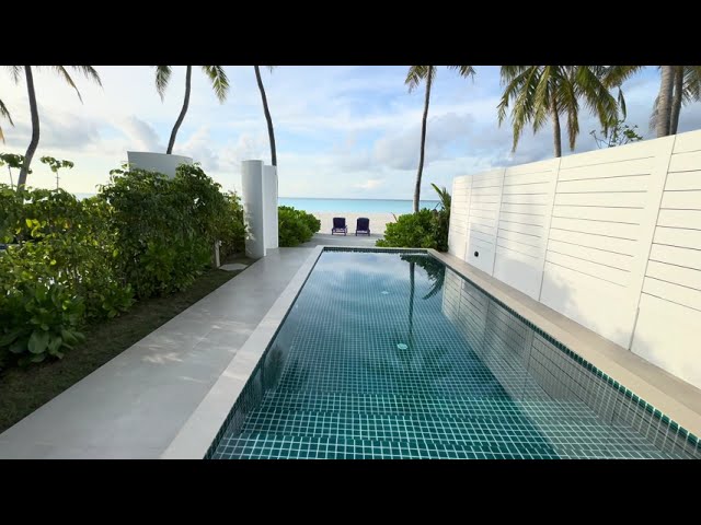 Lagoon Beach Pool Villa Room Tour @  Villa Park, Sun Island
