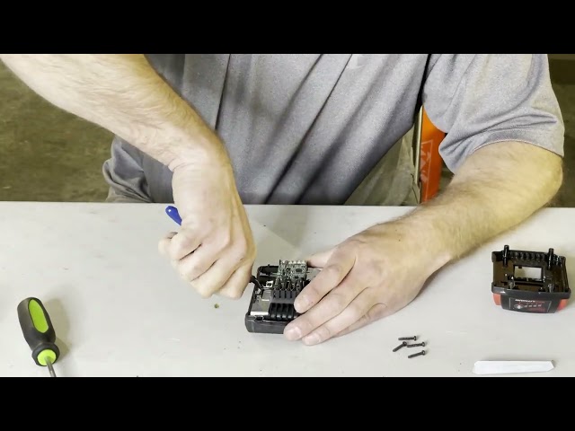 Milwaukee Red Lithium Ion Battery Tear Down