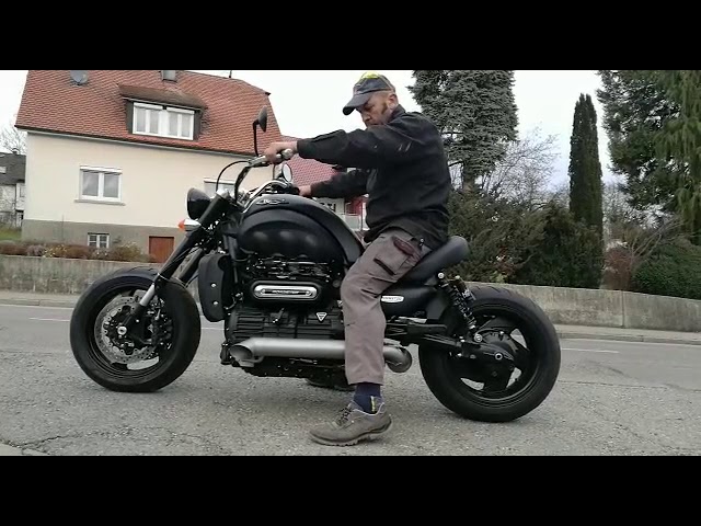 Triumph Rocket 3 2300cc hand made special exhaust www.hattech.de