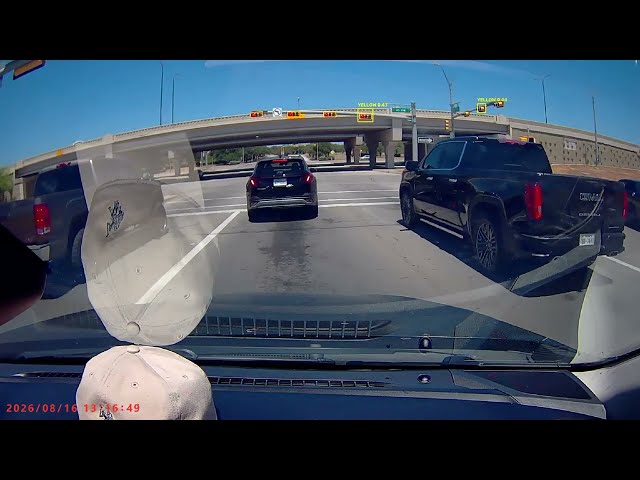 Proj: Traffic Light Assistant [YOLOv8 + OpenCV] - Traffic Light Color detection test video Part6