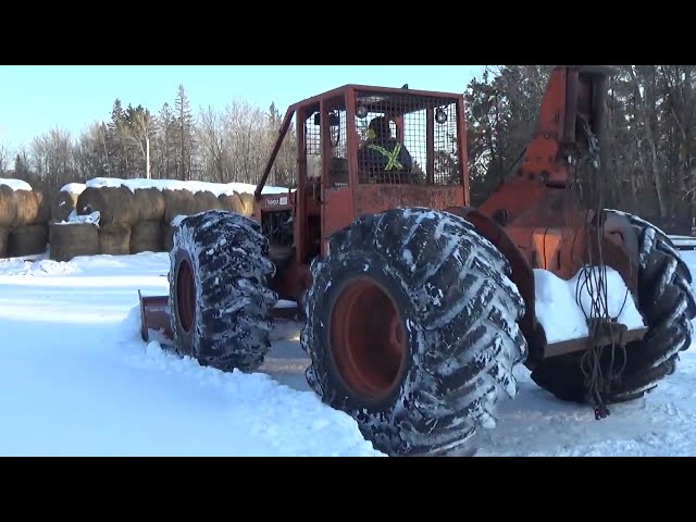 Detroit 4-53 screamin' demon Timberjack 450 skidder on the loose!  The original neighbor enrager