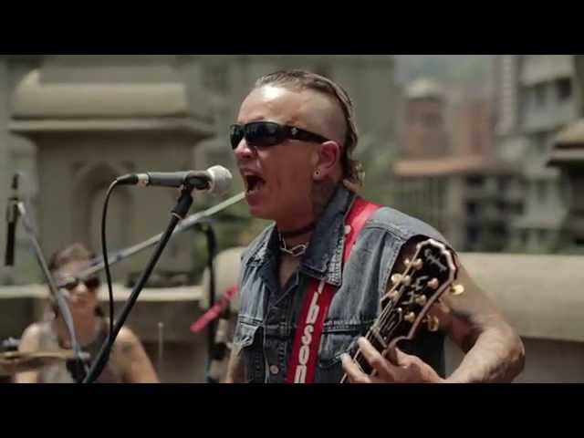 (HD) I.R.A. / FIRMES : AMPLIFICADO (MEDELLIN, COLOMBIA)