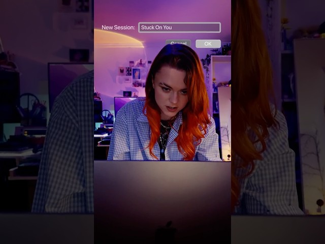 Watch Ellie Dixon make her debut album in her bedroom