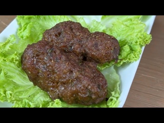 Receta fácil de kibi al horno: jugosas brochetas de carne al estilo de Medio Oriente.