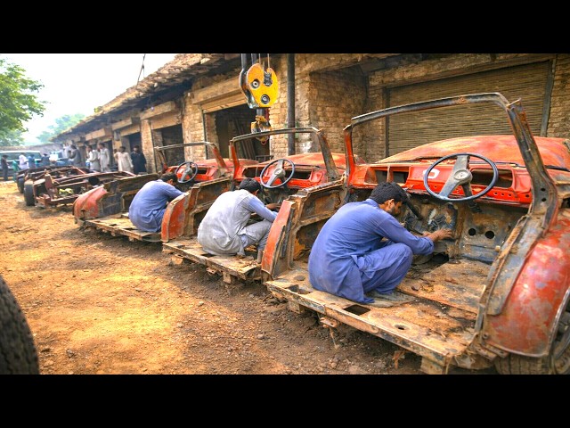 Amazing Pakistani Mechanic Restoring Old Pakistani Trucks In Pakistani Workshop @wonderingskills1